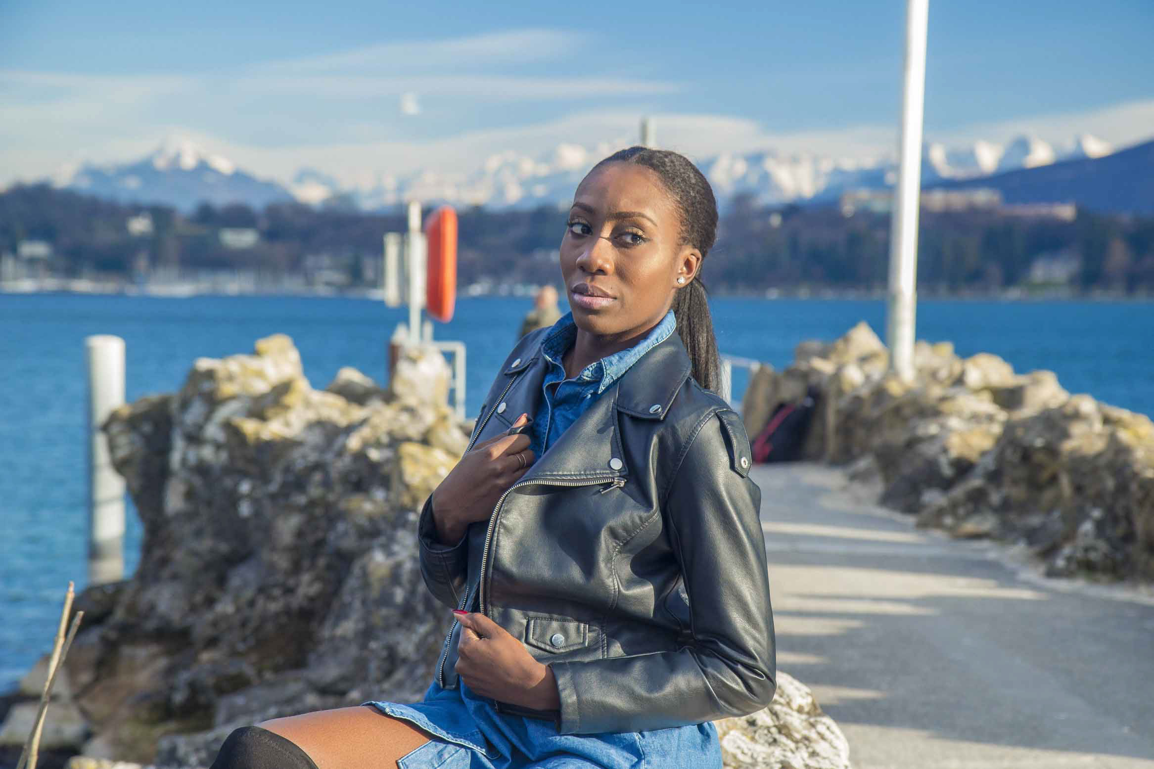 Geneva Switzerland lake model photo session with mont blanc in the background